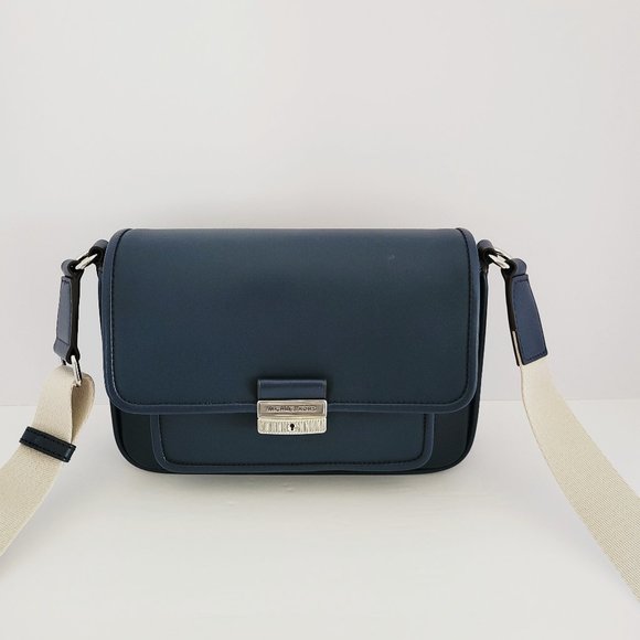 Michael Kors Bradshaw Medium Pocket Messenger Crossbody Handbag Navy Leather - Picture 1 of 9